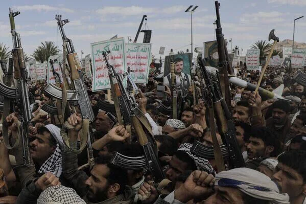 Irán recibe el apoyo total de los hutíes para enfrentar a EE.UU. e Israel. 