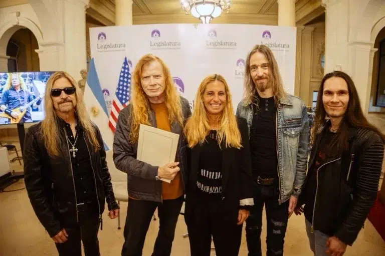 Megadeth en al legislatura porteña. 