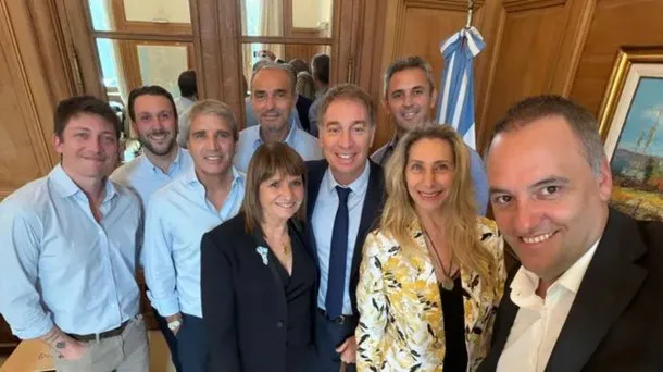 Liberales libertarios ultramileístas. 