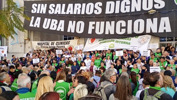 Marchas y protestas contra el régimen libertario de Milei.