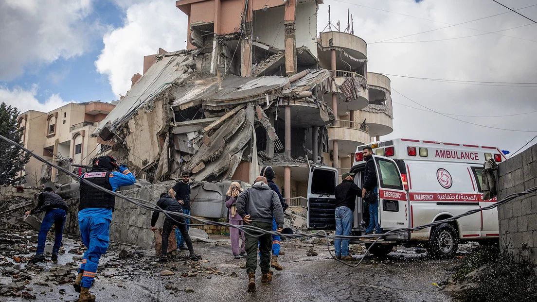 El Estado sionista, genocida y terrorista de Israel bombardea el Líbano.