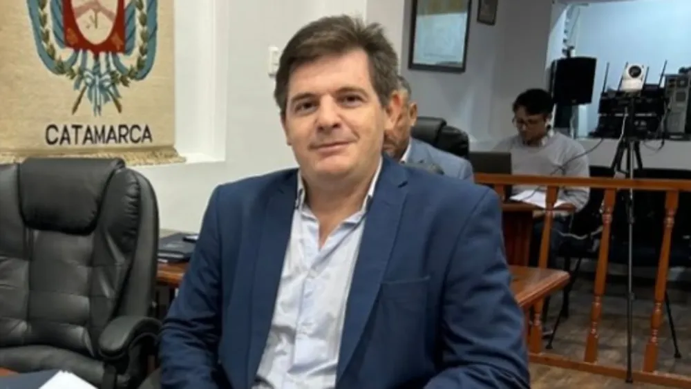 Fernando Navarro.
