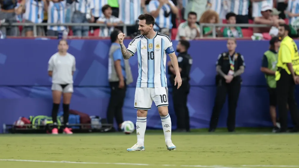 Lionel Andrés Messi Cuccittini.
