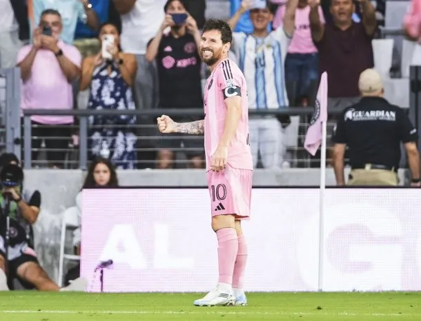 Lionel Andrés Messi Cuccittini.