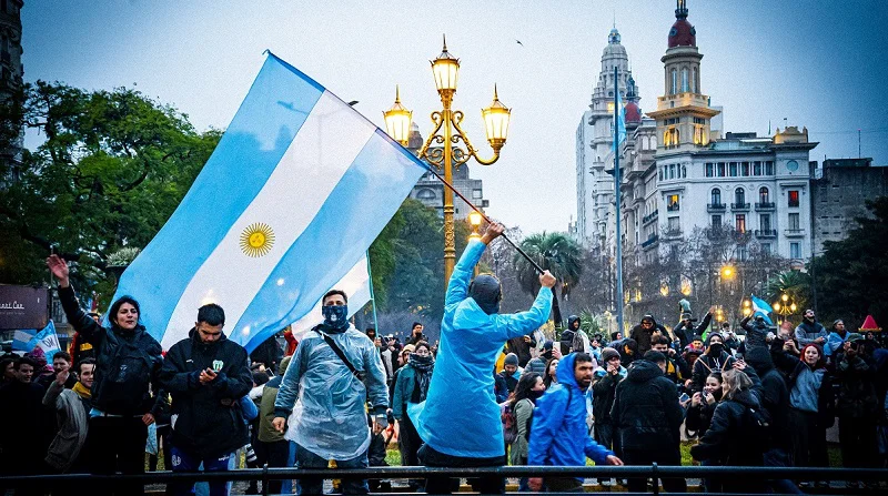 Marcha de la Bronca contra el régimen libertario de Milei.