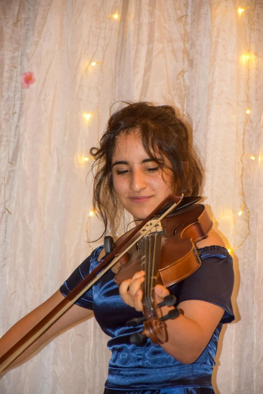Lara Luz Farías Roger.