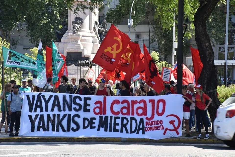 Váyanse al carajo yankis de mierda.