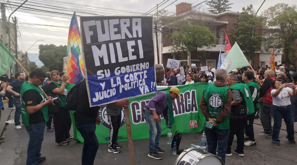 Repudio a Javier Milei en Catamarca. 