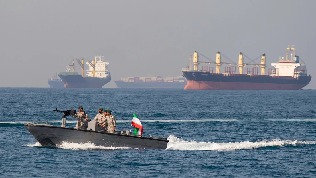 Estrecho de Ormuz bajo control total de Irán. 