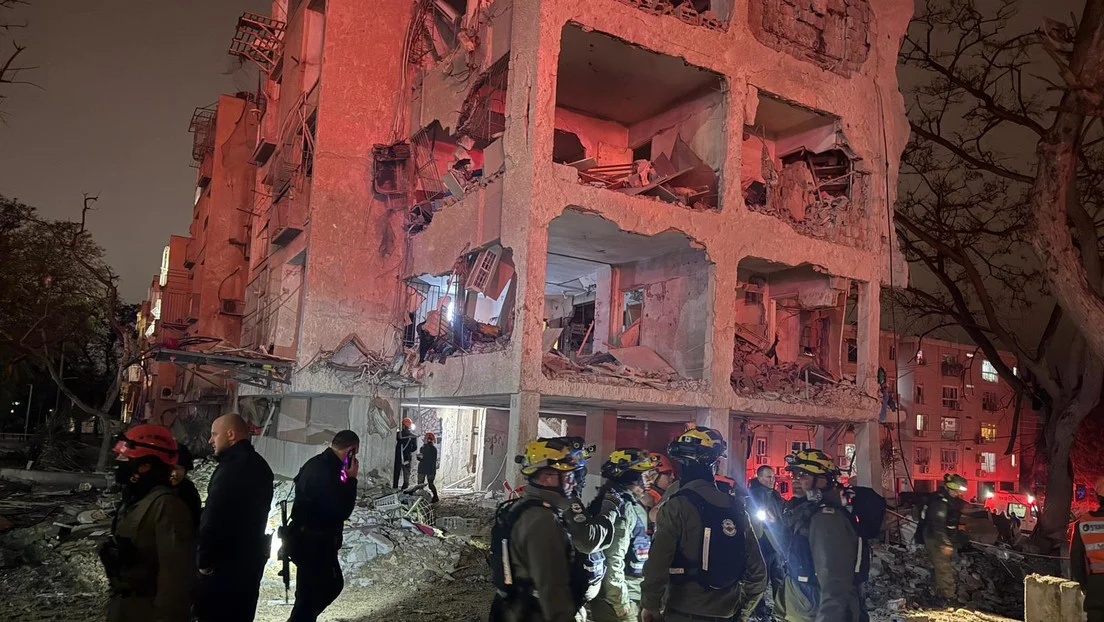 Contundente contraataque de Irán al Estado terrorista y genocida de Israel.