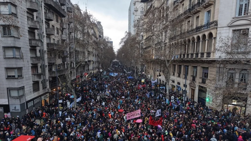 Marchas y movilizaciones contra el régimen libertario de Milei. 