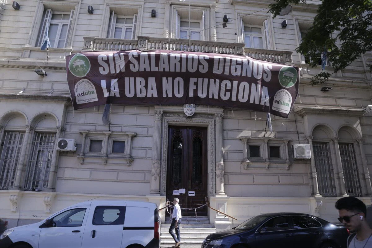 Universidad de Buenos Aires (UBA).