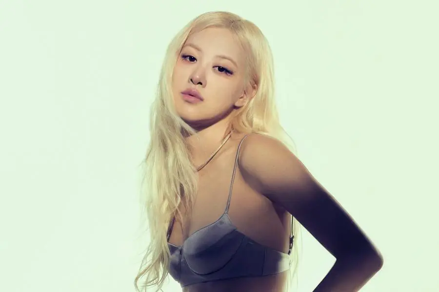 Roseanne Park (Rosé).