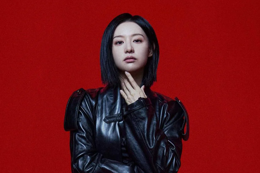 Kim Ji Won.