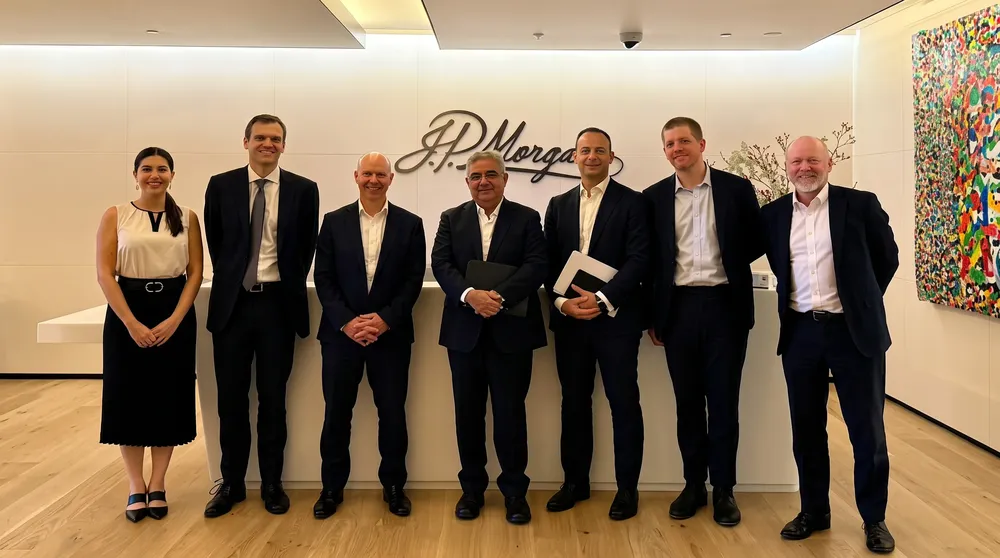 Raúl Alejandro Jalil junto a directivos de JP Morgan.