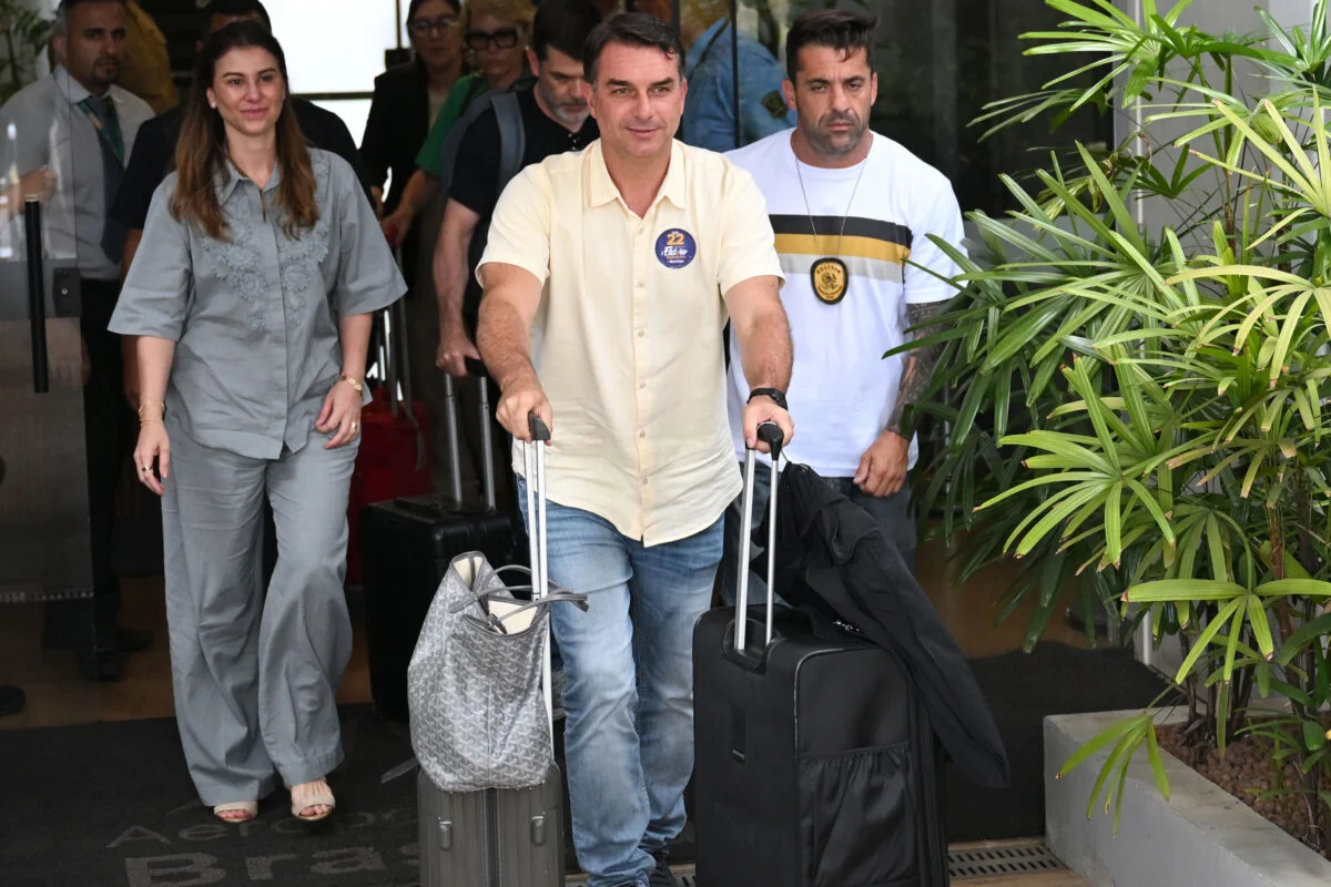 Flávio Nantes Bolsonaro.