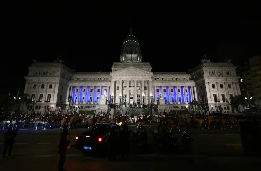 Congreso "desolado". 