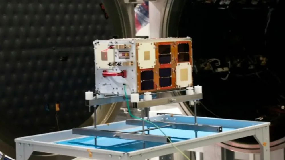 ATENEA - Satélite argentino que acompañó el lanzamiento de Artemis II.