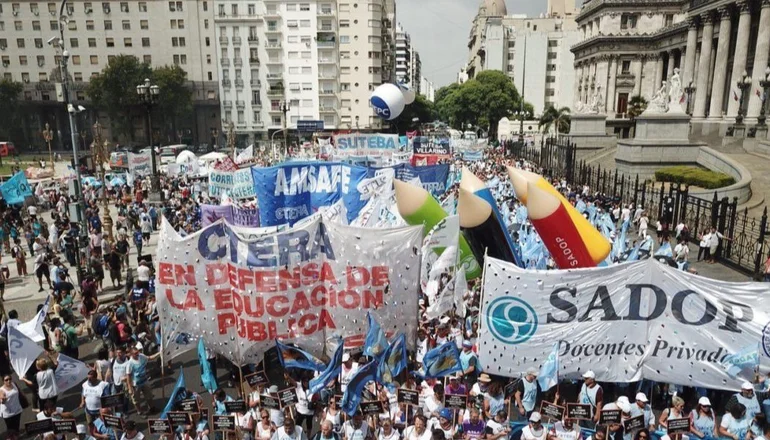 Paro y movilización en contra del Gobierno de Javier Milei.