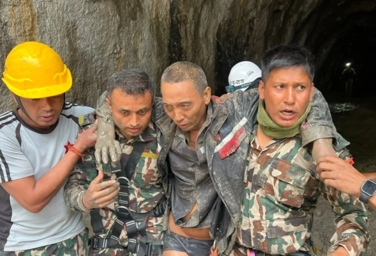 Rescates en Nepal.