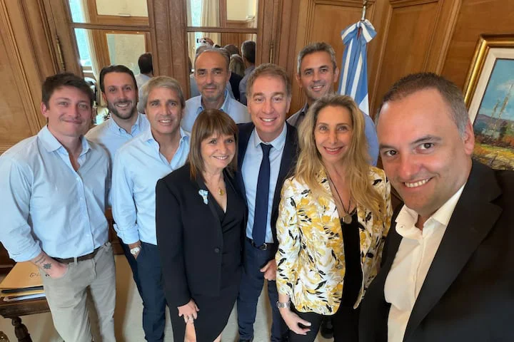 Funcionarios del régimen libertario de ultraderecha de Argentina. 