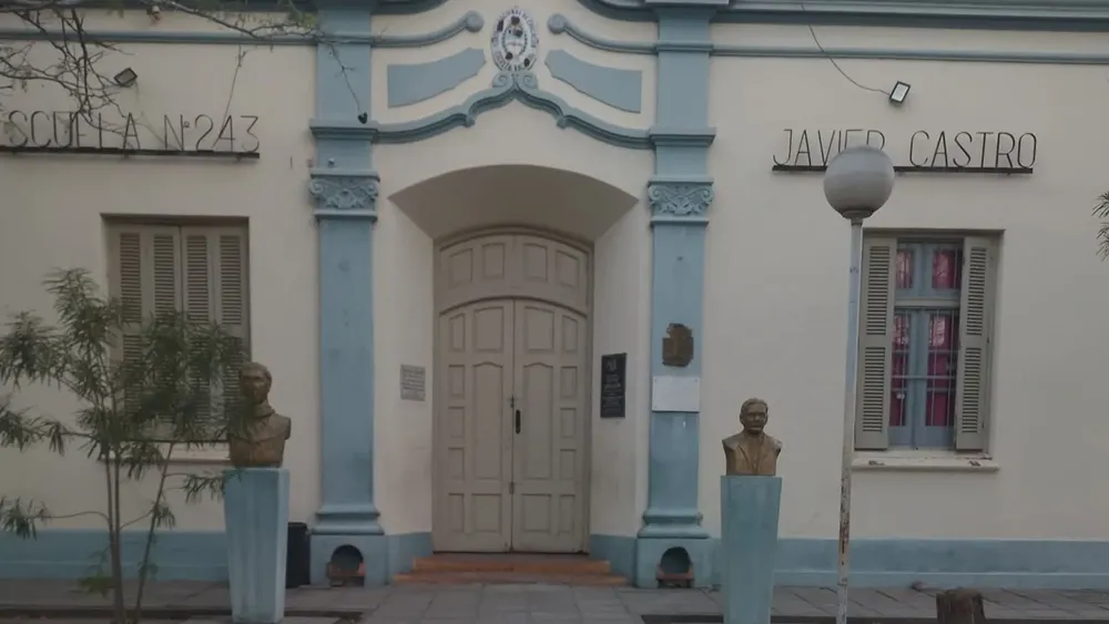 Escuela N° 243 Javier Castro.
