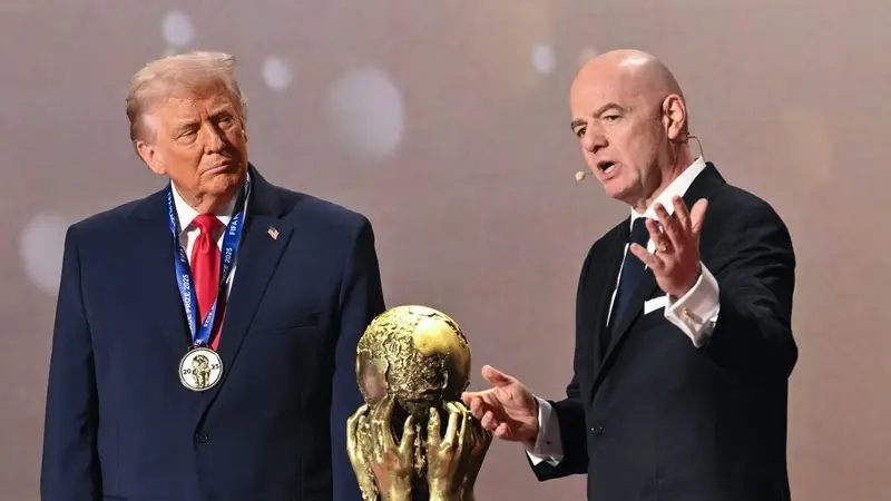 Donald John Trump y Giovanni Vincenzo Infantino.