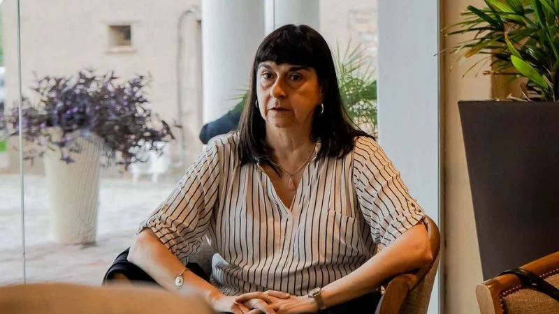 Teresita Regalado.