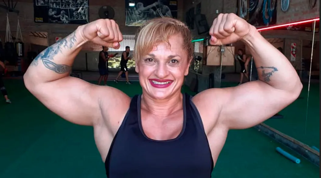 ♰ Alejandra "Locomotora" Oliveras.