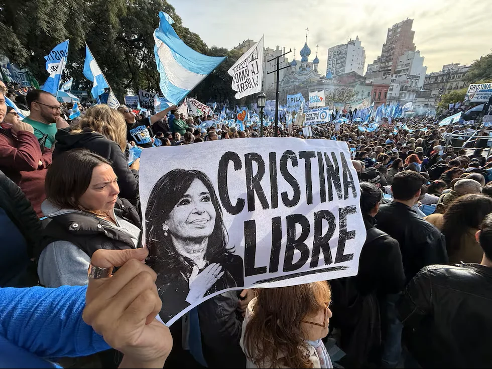Cristina Libre.