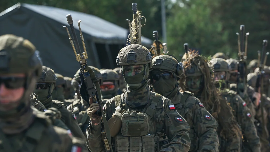 Contingente militar polaco.