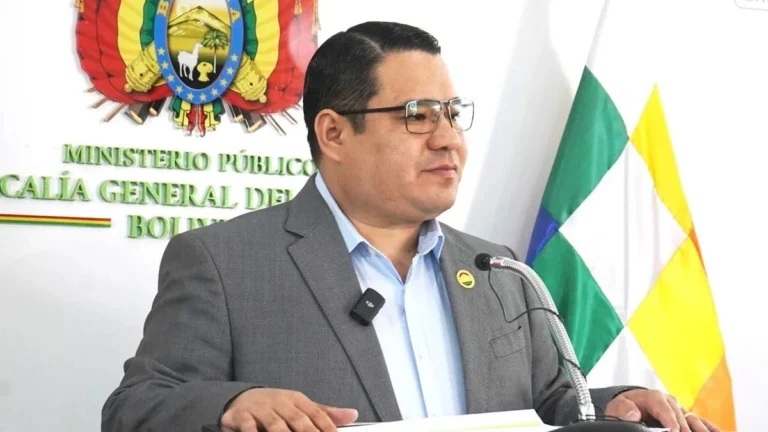 Roger Rider Mariaca Montenegro.