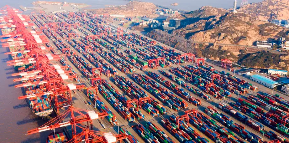 Puerto de Shanghái, China.