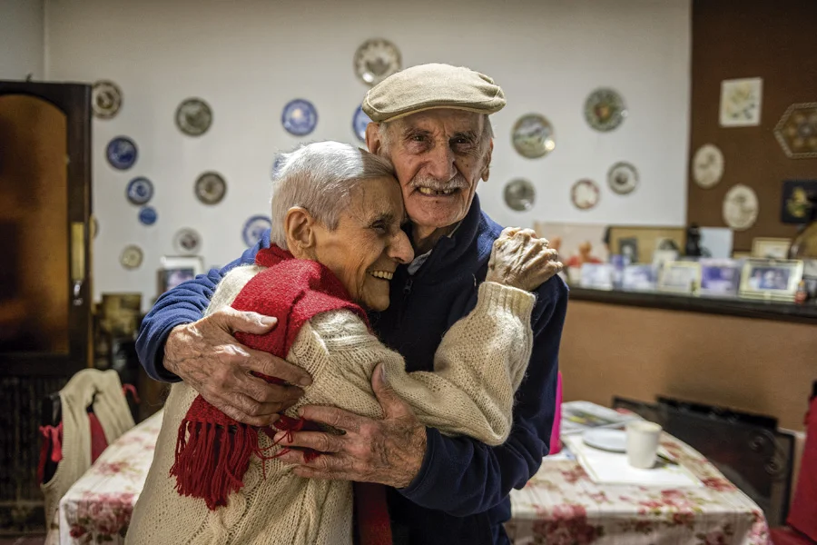 Abuelos y abuelas.