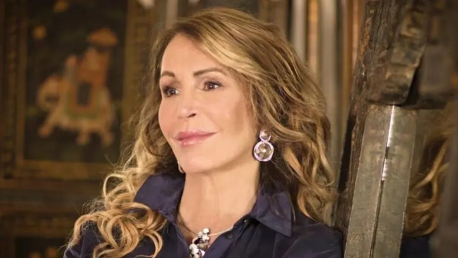 María del Carmen Raquel Villanueva Goyanarte.