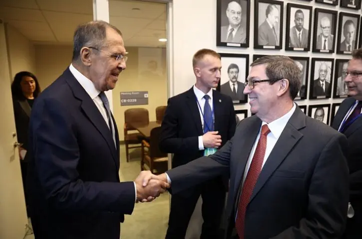 Serguéi Lavrov y Bruno Rodríguez Parrilla.